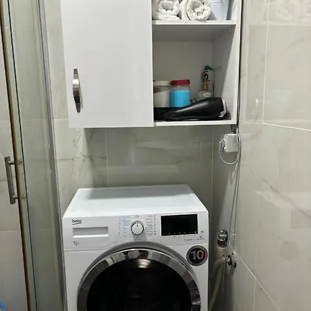 Center, Selvia White Apartment *